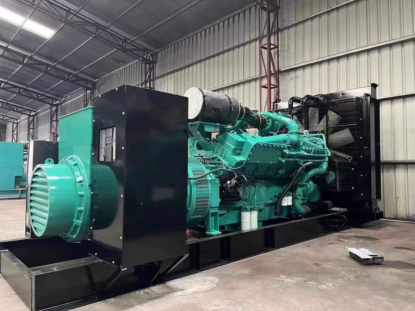 仁寿如何降低 800kW 柴油发电机输出电流的波动？