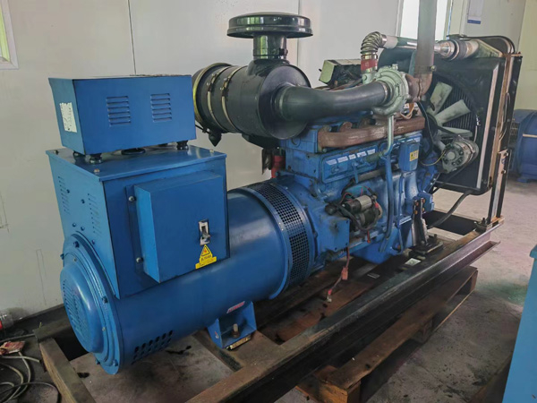 仁寿100kW柴油发电机组使用多级机油有哪些优缺点？